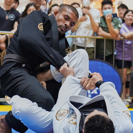 How to Choose the Right Brazilian Jiu-Jitsu Gi?